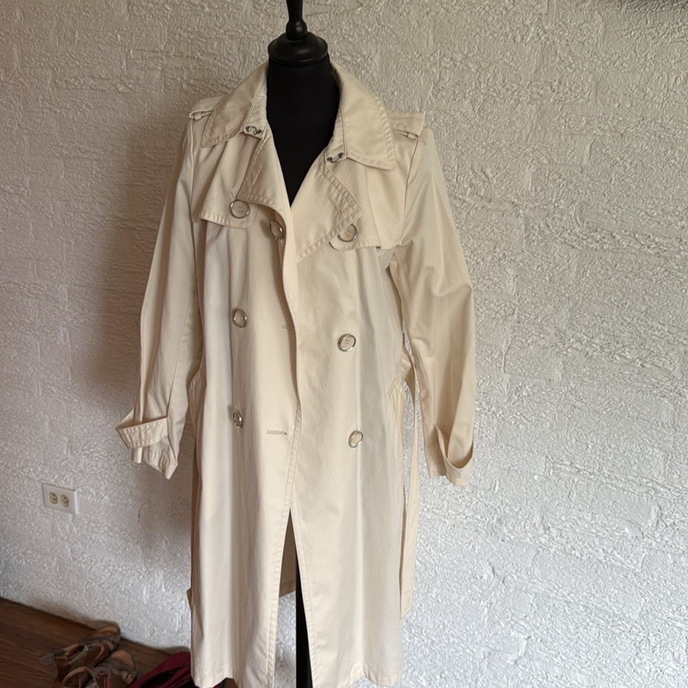 Talbots trench coat ecru size 8 in very good used condition.